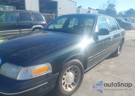 1999 Ford Crown Victoria Lx z USA, uszkodzony, nr VIN 2FAFP74W3XX192755